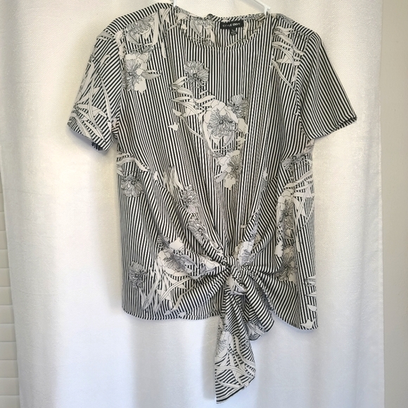 Black n While Front Tie Blouse - Picture 1 of 4